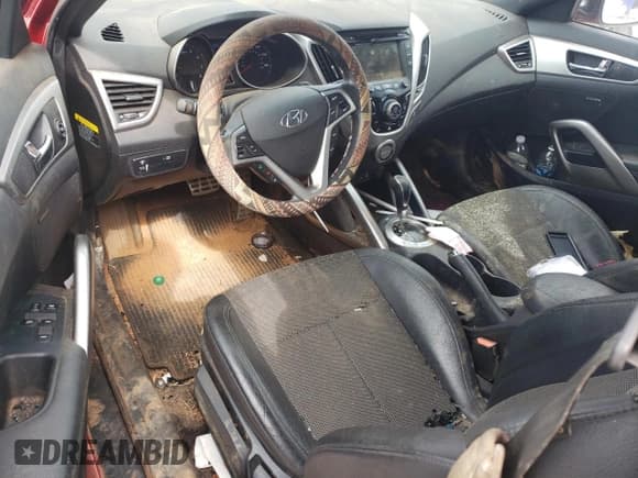 ✅ 2016 Hyundai Veloster • VIN: KMHTC6AD8GU280564 • Lot: 76134084. Wystawiony na Copart z przebiegiem 88 512 mil. Bezpłatny archiwum sprzedaży aukcyjnych z USA i szczegółowy raport historii pojazdu na DreamBid. Zdjęcie 8.