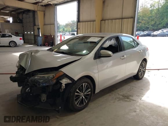 ✅ 2018 Toyota Corolla LE • VIN: 2T1BURHE7JC032520 • Lot: 43306272. Listed on IAAI with 326,796 mi. Free auction sales archive from the USA and detailed vehicle history report at DreamBid. Image 17.