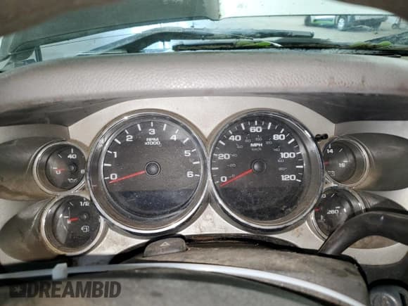 ✅ 2007 Chevrolet Silverado 2500HD Work Truck • VIN: 1GCHC29K27E577801 • Лот: 70905535. Опубликован ранее на Copart с пробегом Не указан. Бесплатный доступ к архиву аукционных продаж из США и подробный отчёт об истории автомобиля на DreamBid. Изображение 9.