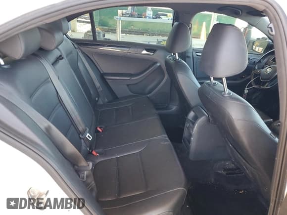 ✅ 2018 Volkswagen Jetta SE Sport • VIN: 3VWD17AJ3JM237317 • Lot: 57444145. Listed on Copart with 162,394 mi. Free auction sales archive from the USA and detailed vehicle history report at DreamBid. Image 10.