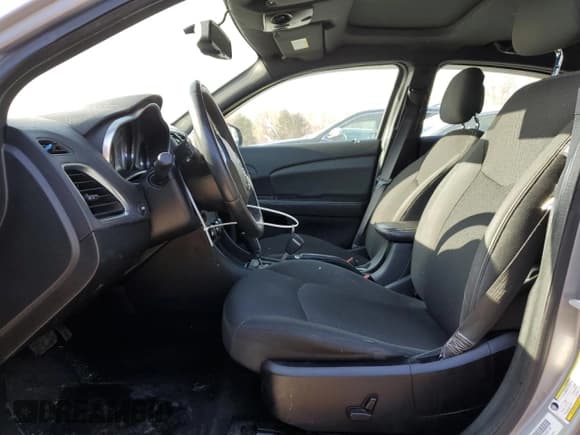 ✅ 2013 Dodge Avenger SXT • VIN: 1C3CDZCG8DN510981 • Lot: 43795845. Wystawiony na Copart z przebiegiem 48 946 mil. Bezpłatny archiwum sprzedaży aukcyjnych z USA i szczegółowy raport historii pojazdu na DreamBid. Zdjęcie 7.