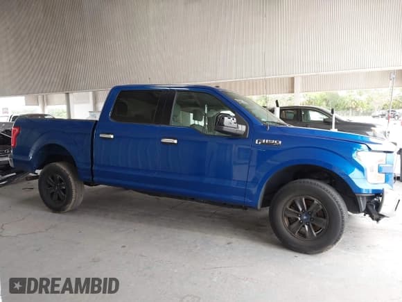 ✅ 2017 Ford F-150 XL • VIN: 1FTEW1C8XHKD33723 • Lot: 42431003. Listed on IAAI with 142,921 mi. Free auction sales archive from the USA and detailed vehicle history report at DreamBid. Image 13.