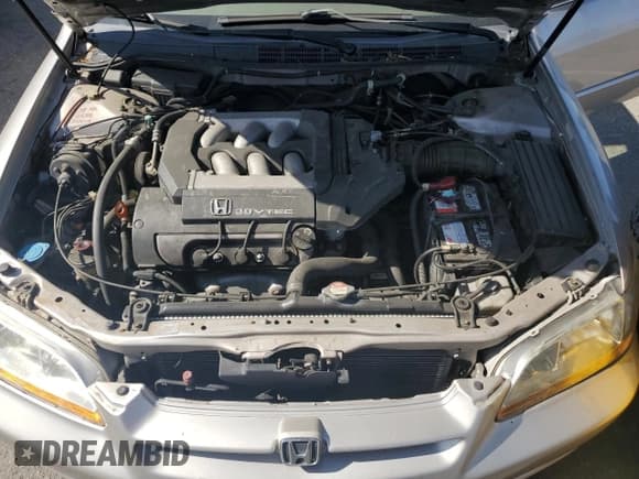 ✅ 1998 Honda Accord EX • VIN: 1HGCG1654WA036327 • Лот: 60319605. Опубликован ранее на Copart с пробегом 279 762 миль. Бесплатный доступ к архиву аукционных продаж из США и подробный отчёт об истории автомобиля на DreamBid. Изображение 11.