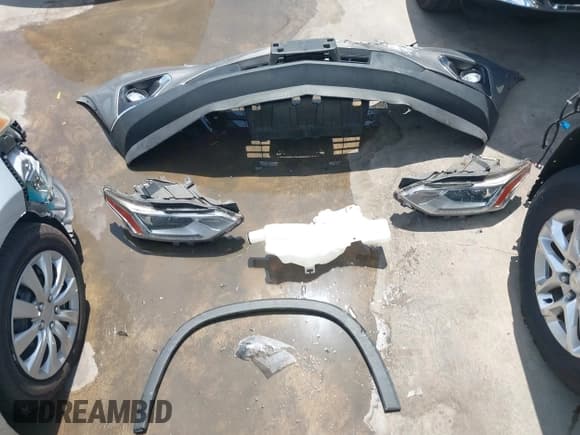 ✅ 2018 Chevrolet Traverse LT Cloth • VIN: 1GNERGKWXJJ266604 • Lot: 42862735. Wystawiony na IAAI z przebiegiem 21 815 mil. Bezpłatny archiwum sprzedaży aukcyjnych z USA i szczegółowy raport historii pojazdu na DreamBid. Zdjęcie 12.