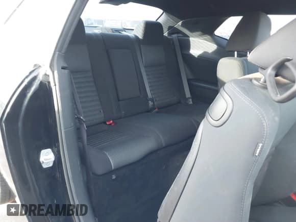 ✅ 2013 Dodge Challenger SXT • VIN: 2C3CDYAG2DH674474 • Lot: 41613428. Wystawiony na IAAI z przebiegiem 170 586 mil. Bezpłatny archiwum sprzedaży aukcyjnych z USA i szczegółowy raport historii pojazdu na DreamBid. Zdjęcie 8.