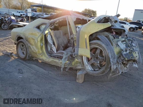 ✅ 2021 Dodge Challenger SRT Super Stock • VIN: 2C3CDZL97MH617966 • Lot: 83777254. Wystawiony na Copart z przebiegiem Nie podano. Bezpłatny archiwum sprzedaży aukcyjnych z USA i szczegółowy raport historii pojazdu na DreamBid. Zdjęcie 4.