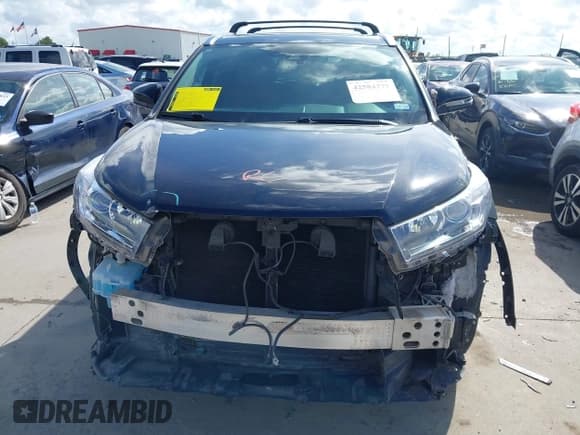 ✅ 2017 Toyota Highlander Limited • VIN: 5TDDZRFH9HS378688 • Lot: 42584379. Wystawiony na IAAI z przebiegiem 64 782 mil. Bezpłatny archiwum sprzedaży aukcyjnych z USA i szczegółowy raport historii pojazdu na DreamBid. Zdjęcie 13.