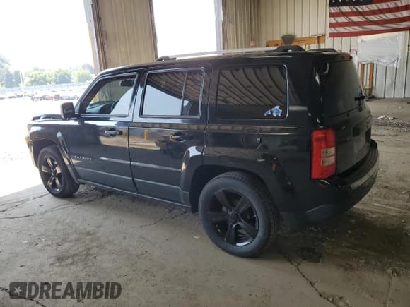 ✅ 2017 Jeep Patriot Latitude • VIN: 1C4NJPFA8HD190033 • Lot: 67902165. Listed on Copart with 93,683 mi. Free auction sales archive from the USA and detailed vehicle history report at DreamBid. Image 2.