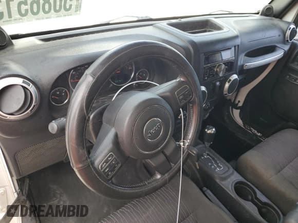 ✅ 2012 Jeep Wrangler Arctic • VIN: 1C4AJWBG1CL154184 • Lot: 50865135. Wystawiony na Copart z przebiegiem 152 767 mil. Bezpłatny archiwum sprzedaży aukcyjnych z USA i szczegółowy raport historii pojazdu na DreamBid. Zdjęcie 8.