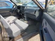 ✅ 2001 Nissan Frontier XE • VIN: 1N6DD21SX1C308632 • Lot: 42100901. Listed on IAAI with 150,600 mi. Free auction sales archive from the USA and detailed vehicle history report at DreamBid. Image 5.