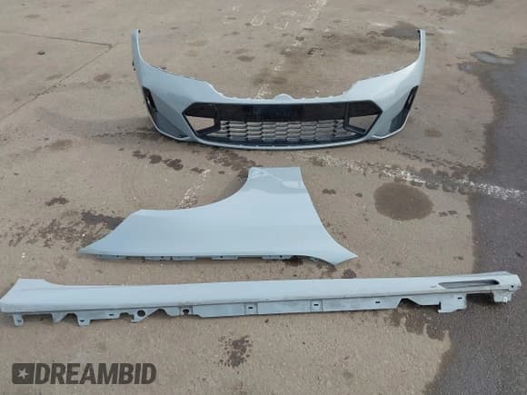 ✅ 2024 BMW 3 Series M340i xDrive • VIN: 3MW49FF07R8E15852 • Lot: 43756469. Wystawiony na IAAI z przebiegiem 28 239 mil. Bezpłatny archiwum sprzedaży aukcyjnych z USA i szczegółowy raport historii pojazdu na DreamBid. Zdjęcie 12.