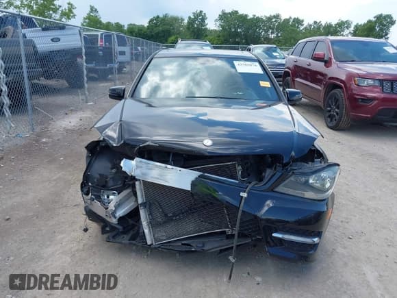 ✅ 2012 Mercedes-Benz C 300 Sport • VIN: WDDGF8BB4CR200153 • Lot: 42585876. Listed on IAAI with 84,843 mi. Free auction sales archive from the USA and detailed vehicle history report at DreamBid. Image 13.