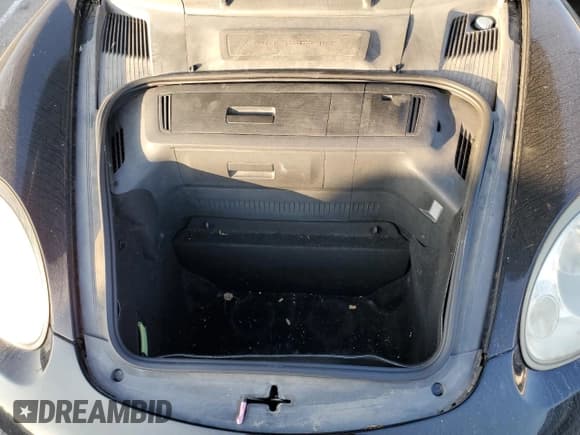 ✅ 2005 Porsche Boxster • VIN: WP0CA29885U711749 • Лот: 84301684. Опубликован ранее на Copart с пробегом 272 856 миль. Бесплатный доступ к архиву аукционных продаж из США и подробный отчёт об истории автомобиля на DreamBid. Изображение 11.