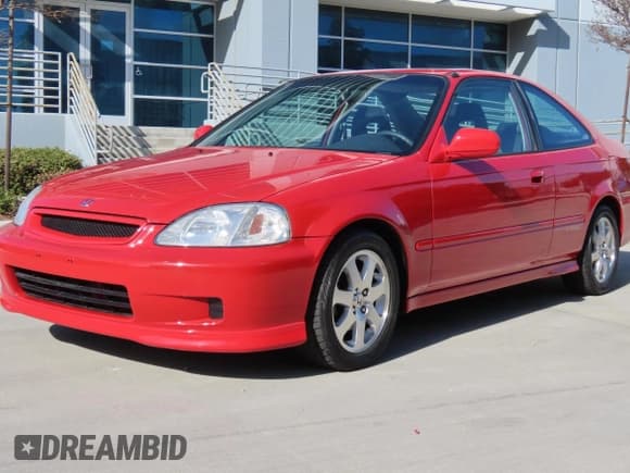 ✅ 2000 Honda Civic Si • VIN: 1HGEM115XYL042004 • Lot: 59624515. Wystawiony na Copart z przebiegiem 184 248 mil. Bezpłatny archiwum sprzedaży aukcyjnych z USA i szczegółowy raport historii pojazdu na DreamBid. Zdjęcie 2.