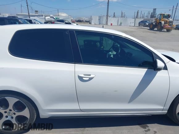 ✅ 2011 Volkswagen Golf GTI Autobahn • VIN: WVWFV7AJ0BW141422 • Lot: 42831467. Listed on IAAI with 167,692 mi. Free auction sales archive from the USA and detailed vehicle history report at DreamBid. Image 13.
