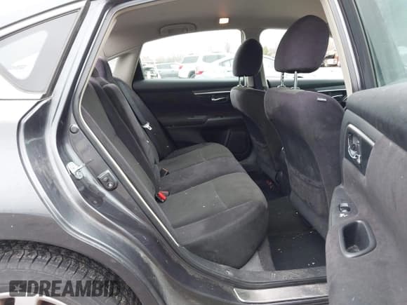 ✅ 2013 Nissan Altima SV • VIN: 1N4AL3AP9DN503064 • Lot: 43764042. Listed on IAAI with 231,149 mi. Free auction sales archive from the USA and detailed vehicle history report at DreamBid. Image 8.