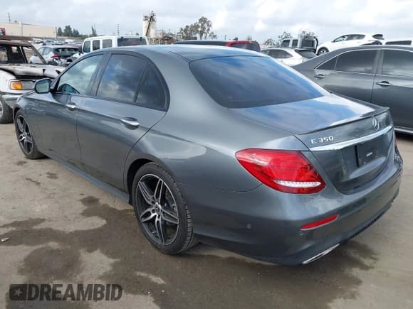 ✅ 2020 Mercedes-Benz E 350 • VIN: WDDZF8DB5LA711908 • Lot: 42074964. Listed on IAAI with 49,805 mi. Free auction sales archive from the USA and detailed vehicle history report at DreamBid. Image 3.