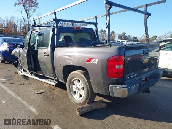 ✅ 2011 Chevrolet Silverado 1500 LTZ • VIN: 3GCPKTE34BG201041 • Lot: 43691008. Wystawiony na IAAI z przebiegiem 246 125 mil. Bezpłatny archiwum sprzedaży aukcyjnych z USA i szczegółowy raport historii pojazdu na DreamBid. Zdjęcie 3.