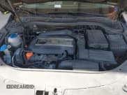 ✅ 2010 Volkswagen CC Luxury • VIN: WVWHP7AN5AE541065 • Lot: 43006466. Wystawiony na IAAI z przebiegiem 98 484 mil. Bezpłatny archiwum sprzedaży aukcyjnych z USA i szczegółowy raport historii pojazdu na DreamBid. Zdjęcie 10.