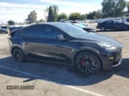 ✅ 2022 Tesla Model Y Performance • VIN: 7SAYGDEF7NF351535 • Lot: 82215665. Listed on Copart with 45,725 mi. Free auction sales archive from the USA and detailed vehicle history report at DreamBid. Image 4.