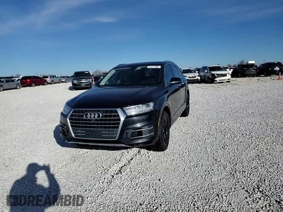 ✅ 2019 Audi Q7 Premium Plus • VIN: WA1LAAF72KD008143 • Lot: 91417985. Wystawiony na Copart z przebiegiem 93 392 mil. Bezpłatny archiwum sprzedaży aukcyjnych z USA i szczegółowy raport historii pojazdu na DreamBid. Zdjęcie 15.