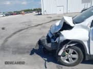 ✅ 2020 Chevrolet Trax LT • VIN: 3GNCJLSBXLL143398 • Lot: 43113837. Wystawiony na IAAI z przebiegiem 100 061 mil. Bezpłatny archiwum sprzedaży aukcyjnych z USA i szczegółowy raport historii pojazdu na DreamBid. Zdjęcie 6.