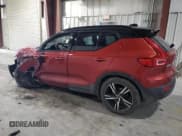 ✅ 2019 Volvo XC40 R-Design • VIN: YV4AC2HM0K2143288 • Лот: 50787954. Опубликован ранее на Copart с пробегом 33 887 миль. Бесплатный доступ к архиву аукционных продаж из США и подробный отчёт об истории автомобиля на DreamBid. Изображение 2.