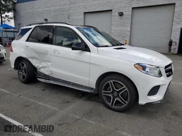 ✅ 2017 Mercedes-Benz GLE 350 • VIN: 4JGDA5JB8HA949079 • Lot: 82505855. Listed on Copart with 84,705 mi. Free auction sales archive from the USA and detailed vehicle history report at DreamBid. Image 4.