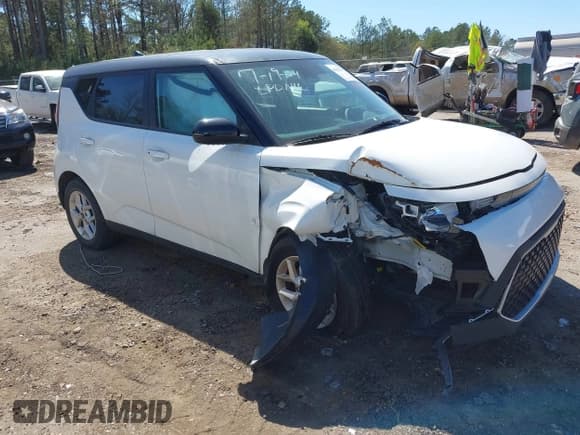 ✅ 2024 Kia Soul LX • VIN: KNDJ23AU4R7227293 • Лот: 41861205. Опубликован ранее на IAAI с пробегом 8 980 миль. Бесплатный доступ к архиву аукционных продаж из США и подробный отчёт об истории автомобиля на DreamBid. Изображение 1.