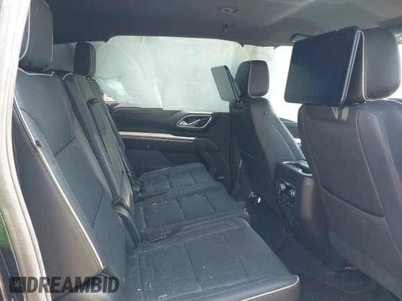 ✅ 2021 GMC Yukon XL SLT • VIN: 1GKS2GKD0MR276342 • Lot: 43149106. Wystawiony na IAAI z przebiegiem 110 142 mil. Bezpłatny archiwum sprzedaży aukcyjnych z USA i szczegółowy raport historii pojazdu na DreamBid. Zdjęcie 8.