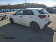 ✅ 2018 Kia Rio S • VIN: 3KPA25AB8JE090762 • Lot: 92921415. Wystawiony na Copart z przebiegiem 104 801 mil. Bezpłatny archiwum sprzedaży aukcyjnych z USA i szczegółowy raport historii pojazdu na DreamBid. Zdjęcie 2.