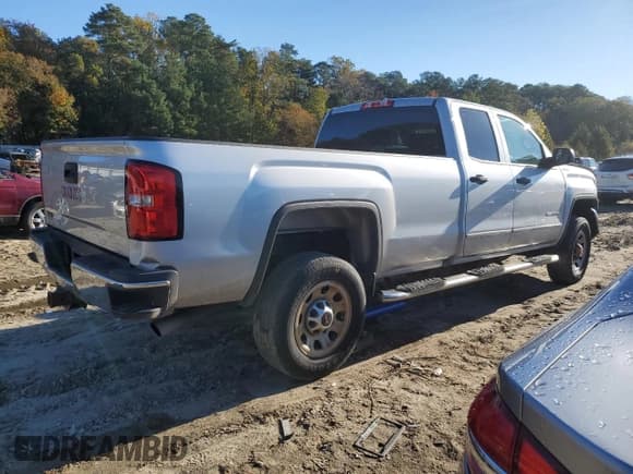 ✅ 2017 GMC Sierra 2500HD • VIN: 1GT22REG8HZ180090 • Lot: 86473295. Listed on Copart with 263,880 mi. Free auction sales archive from the USA and detailed vehicle history report at DreamBid. Image 3.