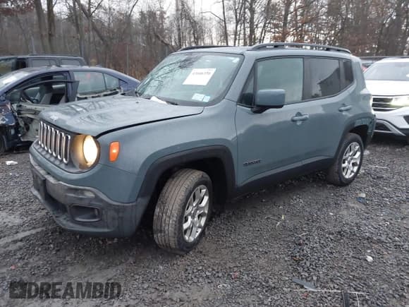 ✅ 2018 Jeep Renegade Latitude • VIN: ZACCJBBB3JPH51416 • Lot: 43666350. Listed on IAAI with 179,390 mi. Free auction sales archive from the USA and detailed vehicle history report at DreamBid. Image 17.