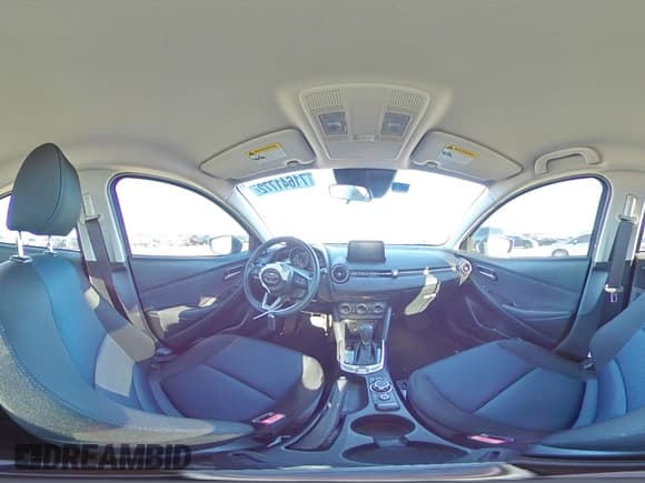 ✅ 2020 Toyota Yaris LE • VIN: 3MYDLBJV1LY716867 • Lot: 71641772. Wystawiony na Copart z przebiegiem 27 409 mil. Bezpłatny archiwum sprzedaży aukcyjnych z USA i szczegółowy raport historii pojazdu na DreamBid. Zdjęcie 13.