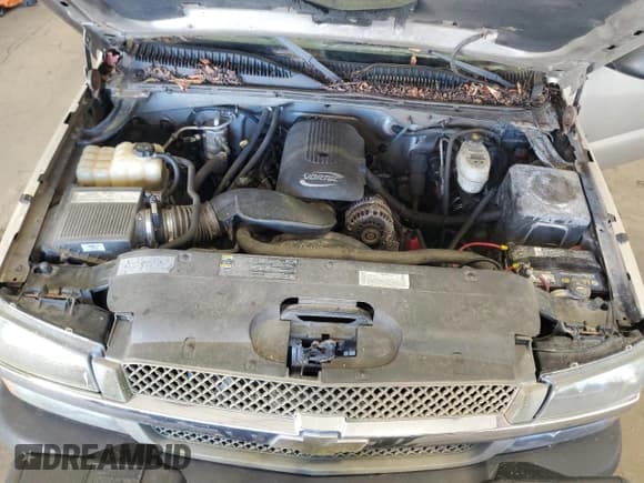 ✅ 2004 Chevrolet Silverado 2500HD Work Truck • VIN: 1GCHK24U94E231297 • Lot: 86811145. Wystawiony na Copart z przebiegiem 248 370 mil. Bezpłatny archiwum sprzedaży aukcyjnych z USA i szczegółowy raport historii pojazdu na DreamBid. Zdjęcie 11.