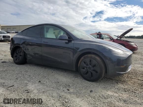 ✅ 2024 Tesla Model Y • VIN: 7SAYGDED6RF108979 • Lot: 84653485. Wystawiony na Copart z przebiegiem 9 361 mil. Bezpłatny archiwum sprzedaży aukcyjnych z USA i szczegółowy raport historii pojazdu na DreamBid. Zdjęcie 4.
