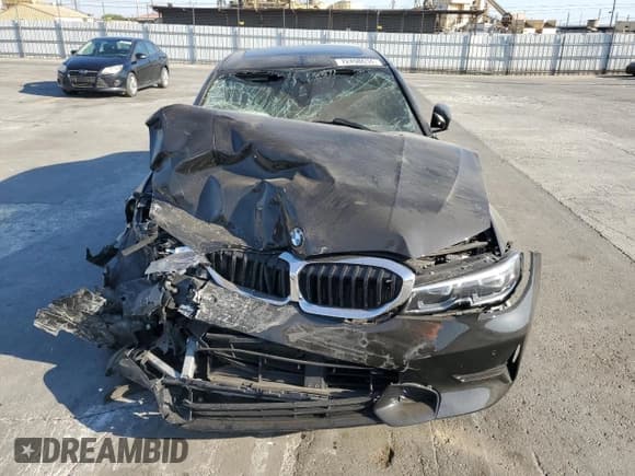 ✅ 2022 BMW 3 Series 330i • VIN: 3MW5R1J04N8C27833 • Lot: 72498634. Listed on Copart with Not provided. Free auction sales archive from the USA and detailed vehicle history report at DreamBid. Image 5.