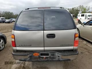 ✅ 2003 Chevrolet Suburban LT • VIN: 3GNEC16Z73G139932 • Лот: 80663954. Опубликован ранее на Copart с пробегом 196 131 миль. Бесплатный доступ к архиву аукционных продаж из США и подробный отчёт об истории автомобиля на DreamBid. Изображение 6.