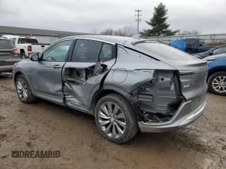 ✅ 2024 Buick Envista Avenir • VIN: KL47LCE27RB083004 • Лот: 81291914. Опубликован ранее на Copart с пробегом 9 949 миль. Бесплатный доступ к архиву аукционных продаж из США и подробный отчёт об истории автомобиля на DreamBid. Изображение 2.