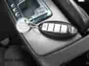 2012 Nissan Maxima S z VIN 1N4AA5AP8CC847111, wystawiony jako IAAI lot #42543652 z przebiegiem 128 709 mil mil oraz . Historia ofert i sprzedaży dostępna na DreamBid. Obrazek 11.