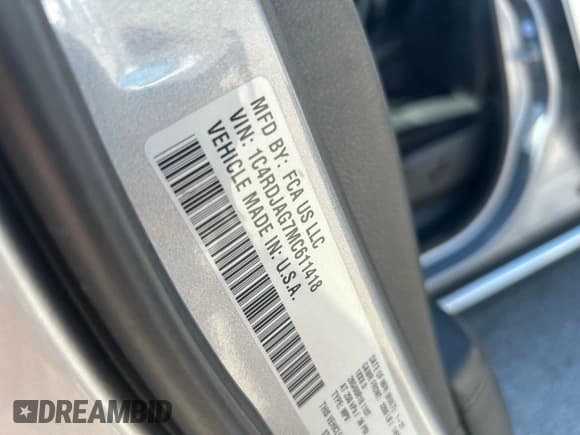 ✅ 2021 Dodge Durango SXT Plus • VIN: 1C4RDJAG7MC611418 • Lot: 93780105. Wystawiony na Copart z przebiegiem 70 627 mil. Bezpłatny archiwum sprzedaży aukcyjnych z USA i szczegółowy raport historii pojazdu na DreamBid. Zdjęcie 10.