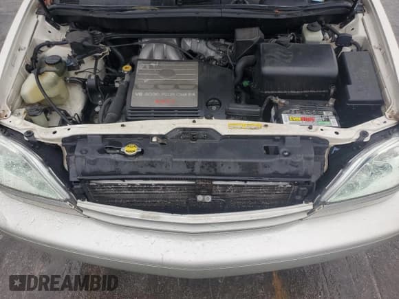 ✅ 2000 Lexus RX 300 • VIN: JT6GF10UXY0081582 • Lot: 89659105. Listed on Copart with 300,707 mi. Free auction sales archive from the USA and detailed vehicle history report at DreamBid. Image 12.