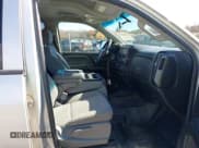 ✅ 2018 Chevrolet Silverado 1500 Work Truck • VIN: 3GCUKNEC0JG640413 • Lot: 43582205. Wystawiony na IAAI z przebiegiem 65 365 mil. Bezpłatny archiwum sprzedaży aukcyjnych z USA i szczegółowy raport historii pojazdu na DreamBid. Zdjęcie 5.