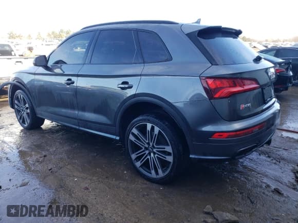 ✅ 2020 Audi SQ5 Prestige • VIN: WA1C4AFY2L2007684 • Лот: 42632645. Опубликован ранее на Copart с пробегом 64 064 миль. Бесплатный доступ к архиву аукционных продаж из США и подробный отчёт об истории автомобиля на DreamBid. Изображение 2.