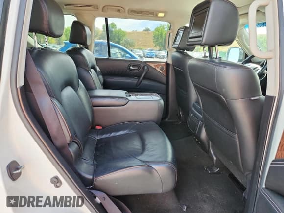 ✅ 2017 Nissan Armada Platinum • VIN: JN8AY2NE5H9702520 • Lot: 71742585. Wystawiony na Copart z przebiegiem 143 662 mil. Bezpłatny archiwum sprzedaży aukcyjnych z USA i szczegółowy raport historii pojazdu na DreamBid. Zdjęcie 11.