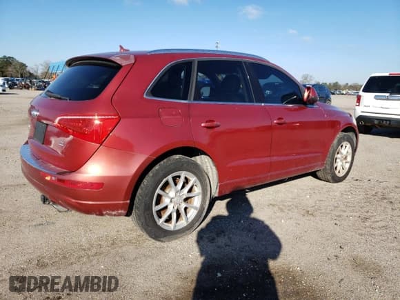 ✅ 2010 Audi Q5 • VIN: WA1LKBFP2AA096775 • Lot: 87032914. Wystawiony na Copart z przebiegiem 209 857 mil. Bezpłatny archiwum sprzedaży aukcyjnych z USA i szczegółowy raport historii pojazdu na DreamBid. Zdjęcie 3.