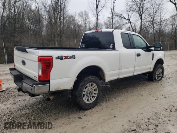 ✅ 2019 Ford F-250 XL • VIN: 1FT7X2B63KEF59135 • Lot: 52710485. Listed on Copart with Not provided. Free auction sales archive from the USA and detailed vehicle history report at DreamBid. Image 3.