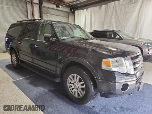 ✅ 2013 Ford Expedition Max XLT • VIN: 1FMJK1J52DEF40047 • Lot: 63868365. Wystawiony na Copart z przebiegiem 64 406 mil. Bezpłatny archiwum sprzedaży aukcyjnych z USA i szczegółowy raport historii pojazdu na DreamBid. Zdjęcie 4.