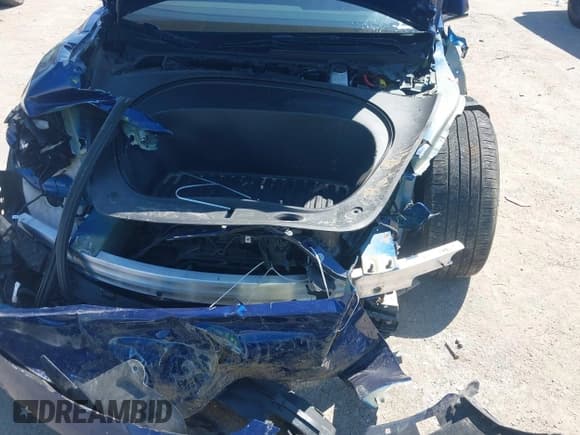 ✅ 2025 Tesla Model 3 Long Range • VIN: 5YJ3E1EA1SF910377 • Lot: 43133452. Listed on IAAI with 27,486 mi. Free auction sales archive from the USA and detailed vehicle history report at DreamBid. Image 10.