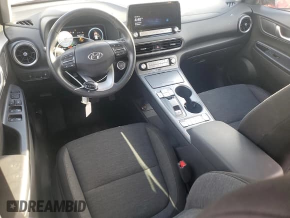 ✅ 2023 Hyundai Kona SEL • VIN: KM8K33AG4PU183592 • Лот: 76762794. Опубликован ранее на Copart с пробегом 29 840 миль. Бесплатный доступ к архиву аукционных продаж из США и подробный отчёт об истории автомобиля на DreamBid. Изображение 8.